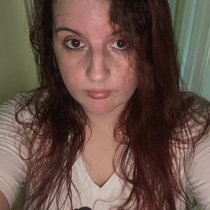 Meet your Posher, Evelyn